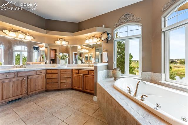 7020 Silver Ponds Heights