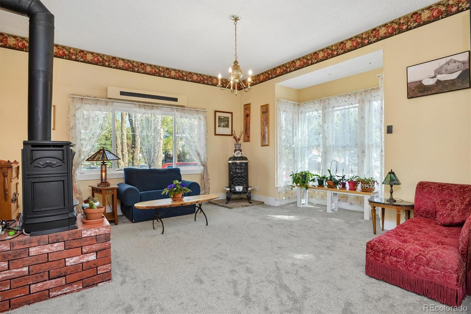 138 N Pleasant Avenue