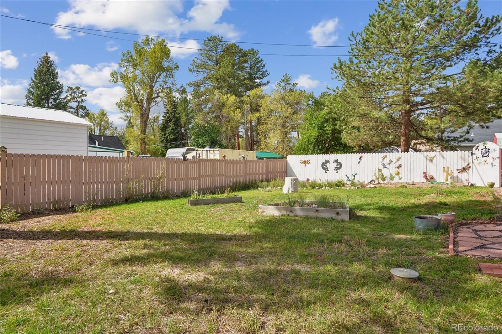 138 N Pleasant Avenue