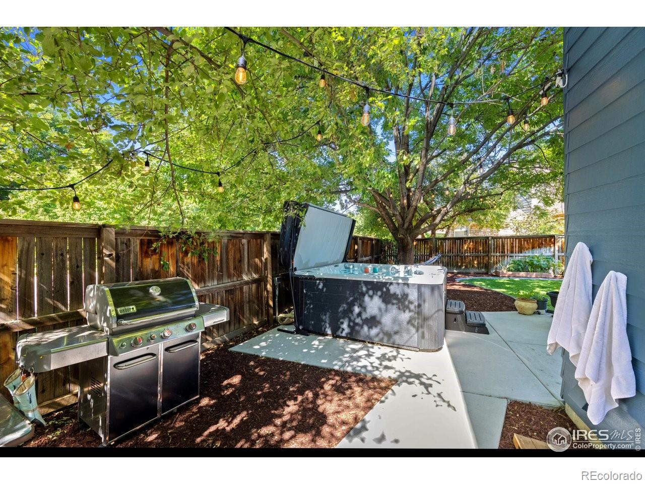 2415 E Lansdowne Court