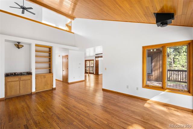 612 Nob Hill Trail