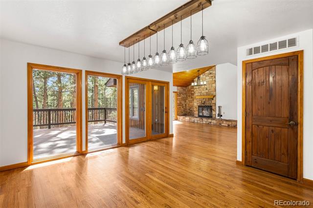 612 Nob Hill Trail