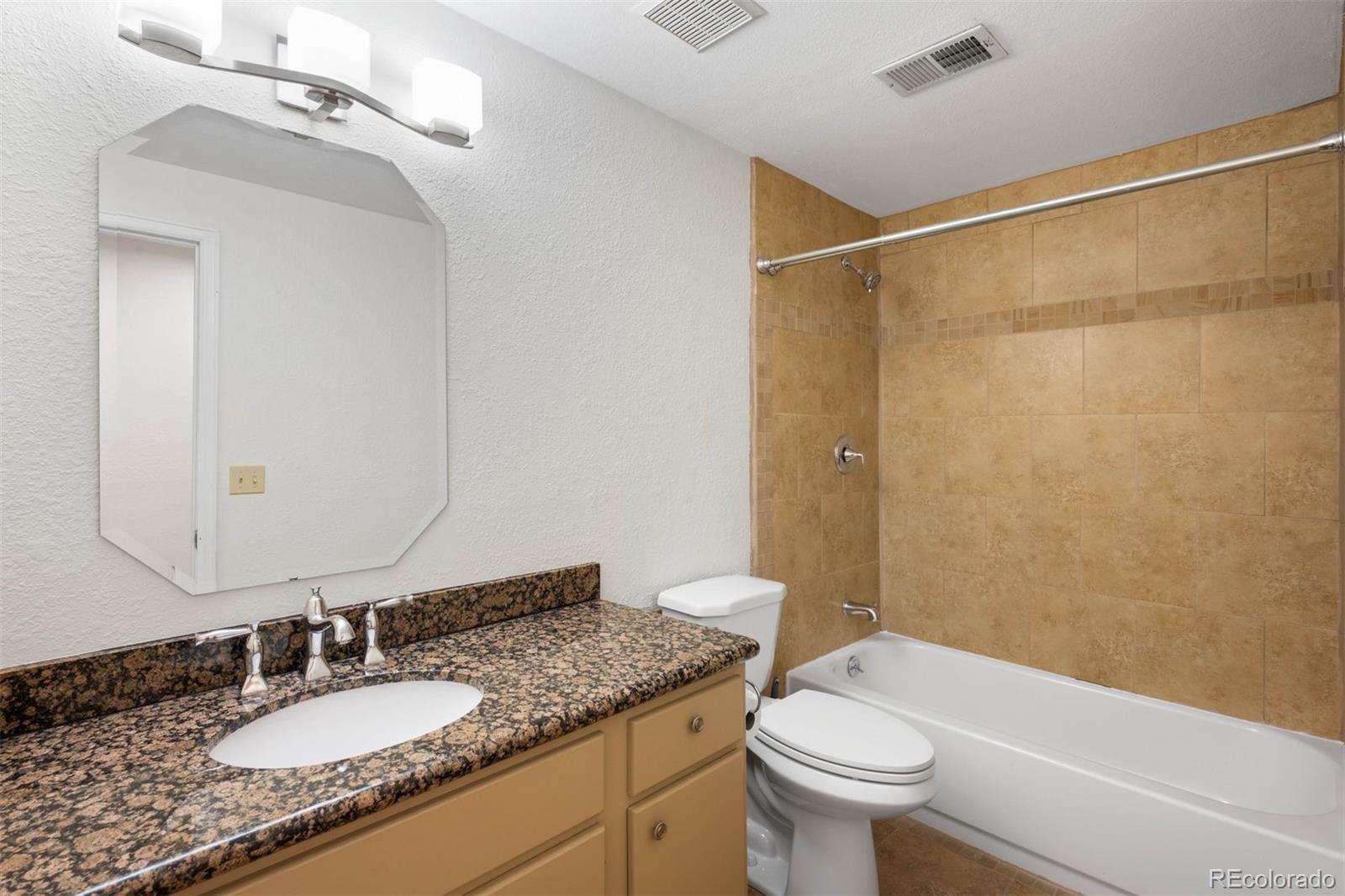 612 Nob Hill Trail