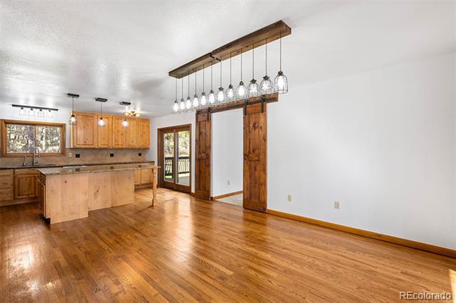 612 Nob Hill Trail