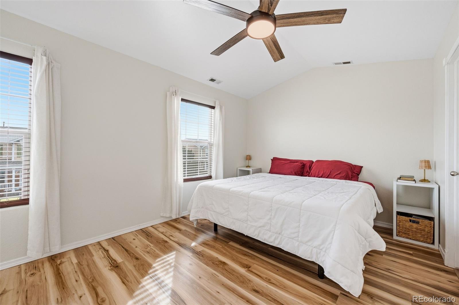 10558 Country Park Point