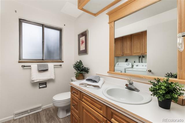 7758 Ellen Lane