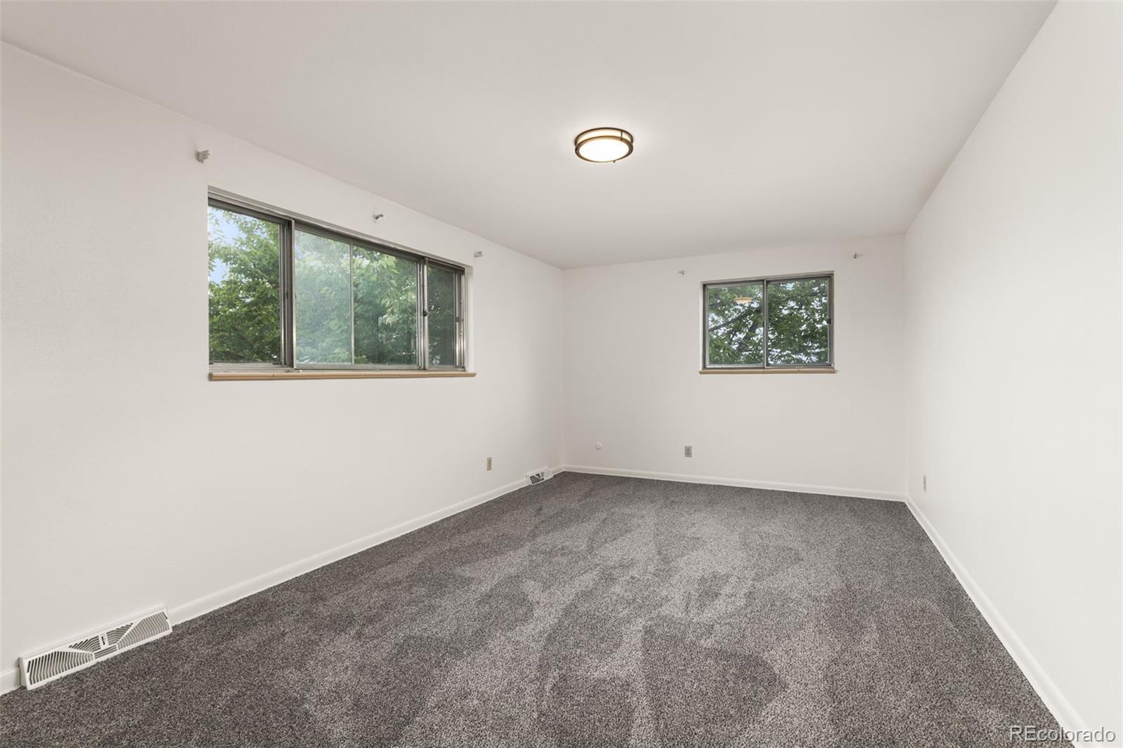 7758 Ellen Lane