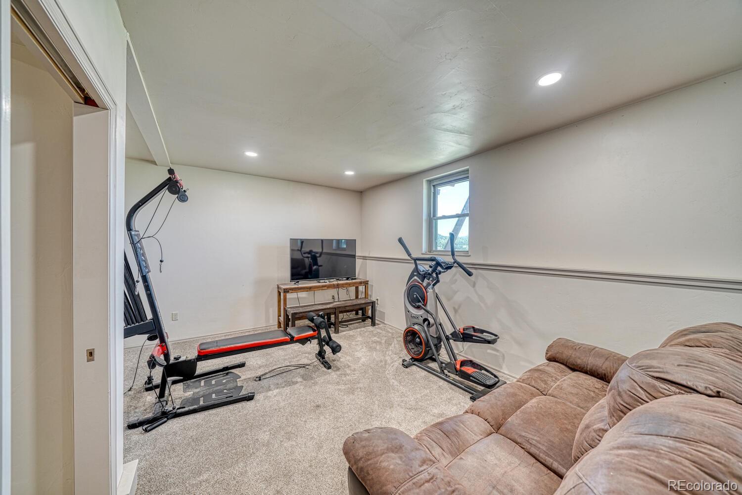 10050 Piute Drive