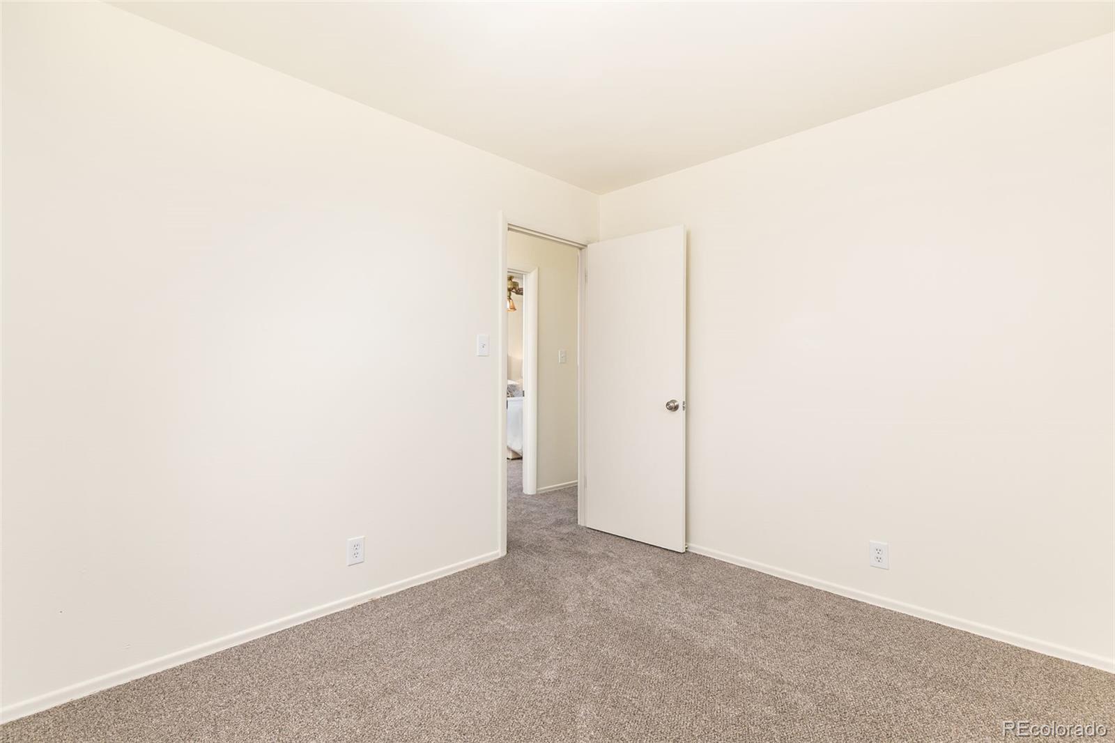 2776 S Joslin Court
