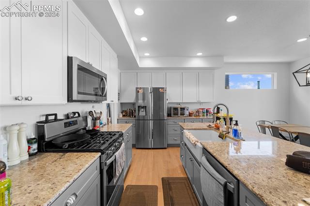 6426 Wolf Gulch Drive