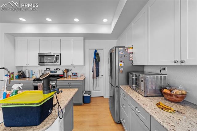 6426 Wolf Gulch Drive