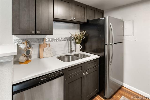 8335 Fairmount Drive Unit: 9-107