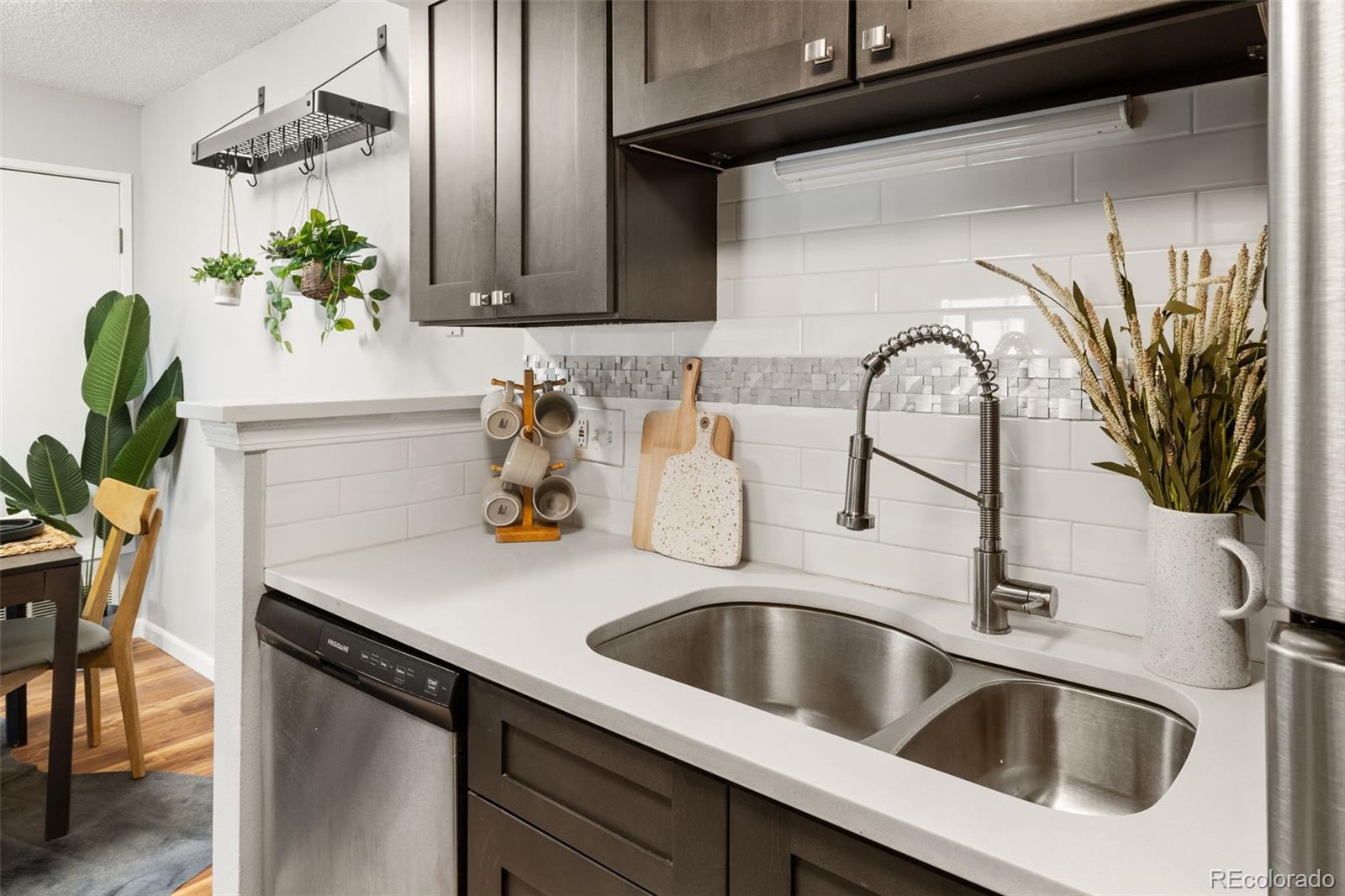 8335 Fairmount Drive Unit: 9-107
