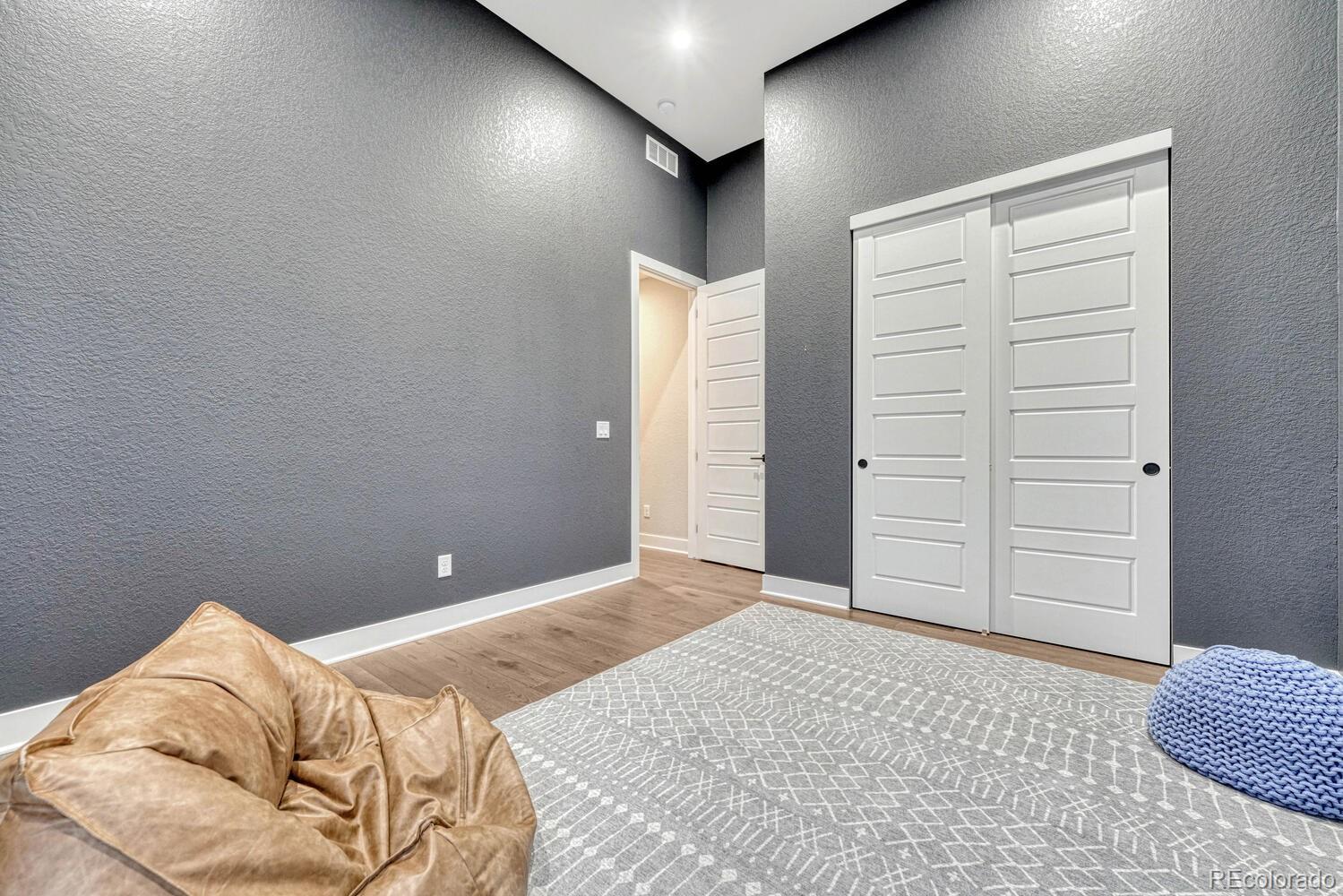 5385 Edenborn Way