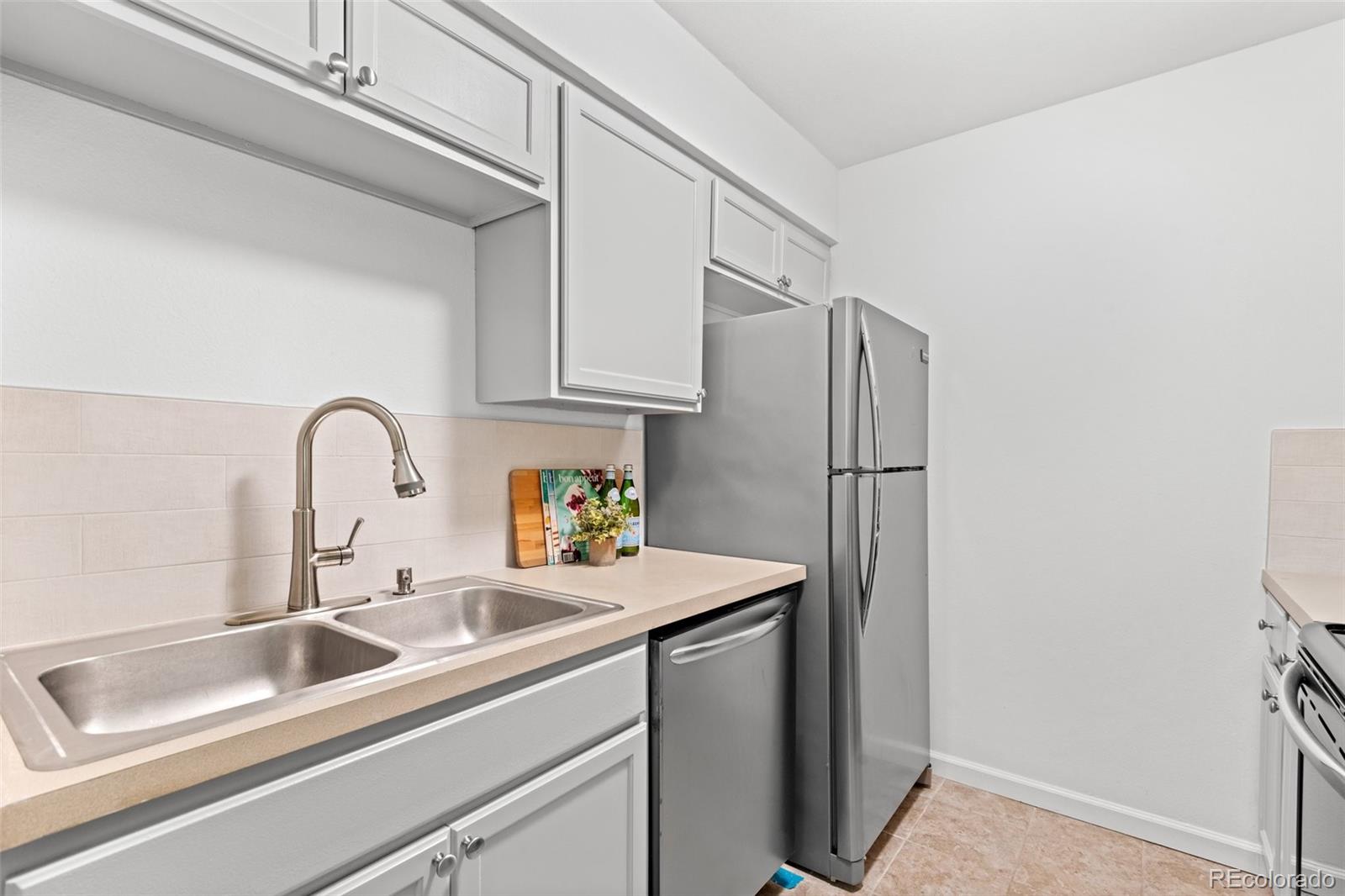 4658 White Rock Circle Unit: 7