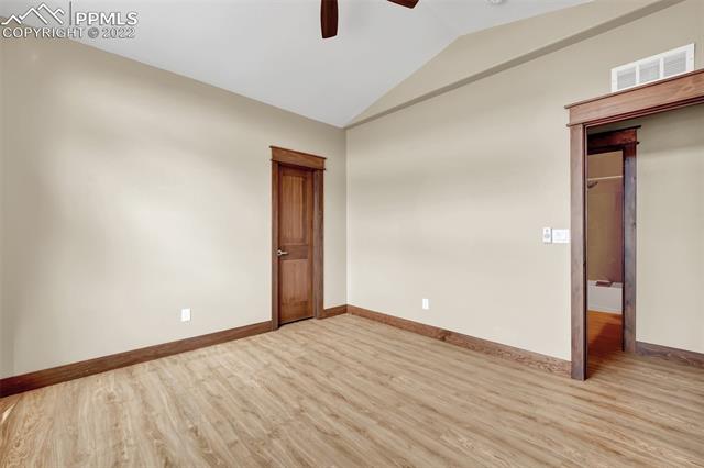 1279 Valley Drive