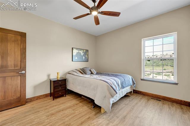 1279 Valley Drive