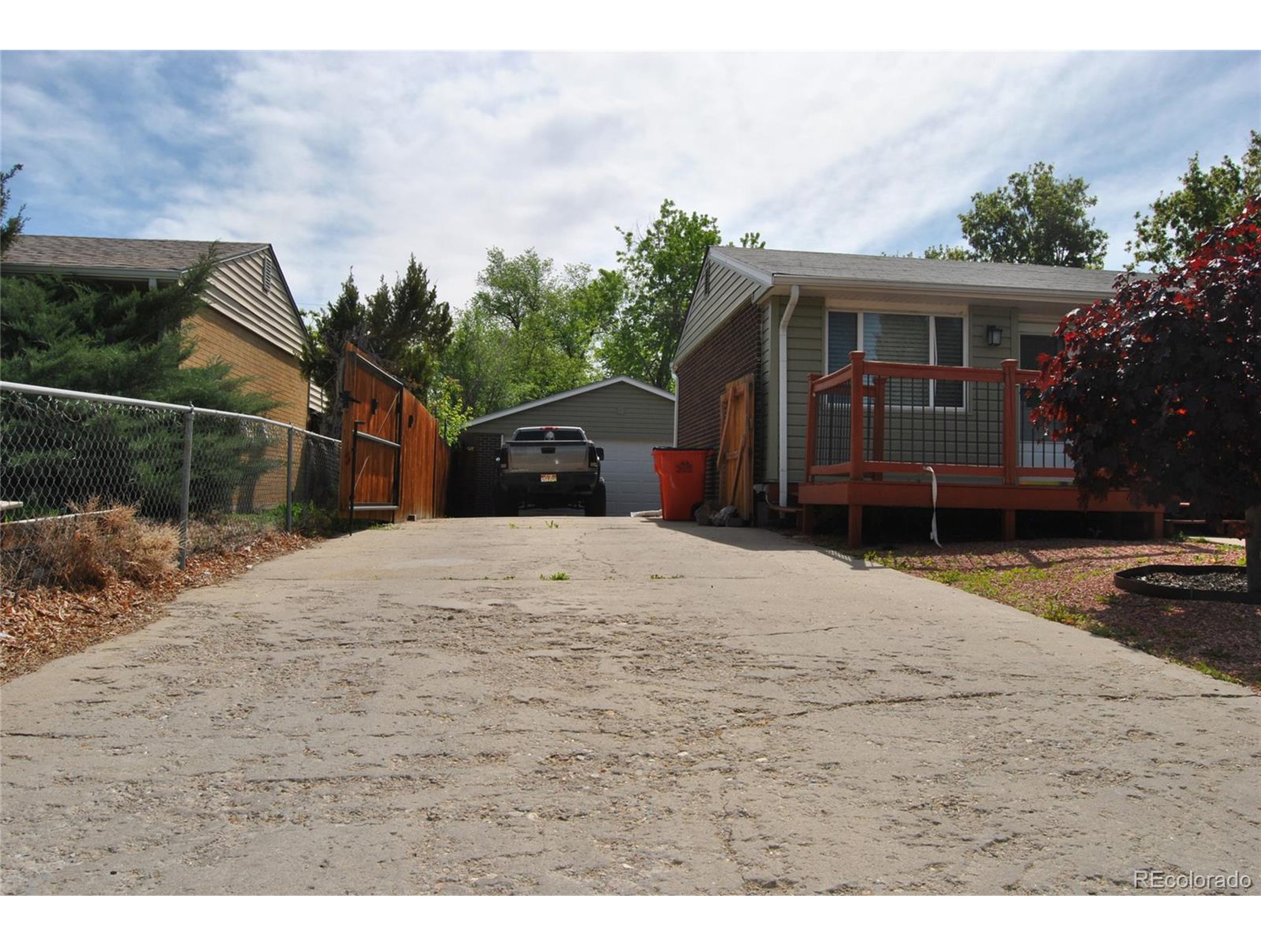 7260 Winona Ct