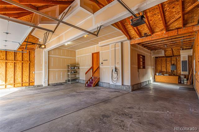 8242 Xenophon Court