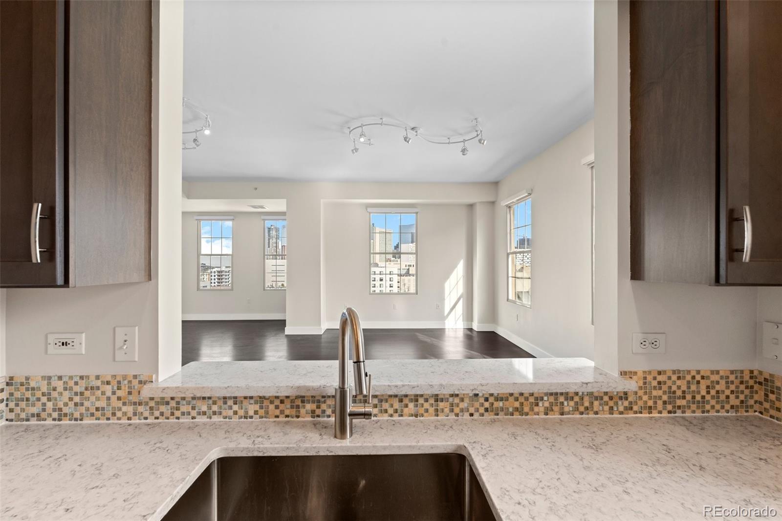 475 W 12th Avenue Unit: 8E