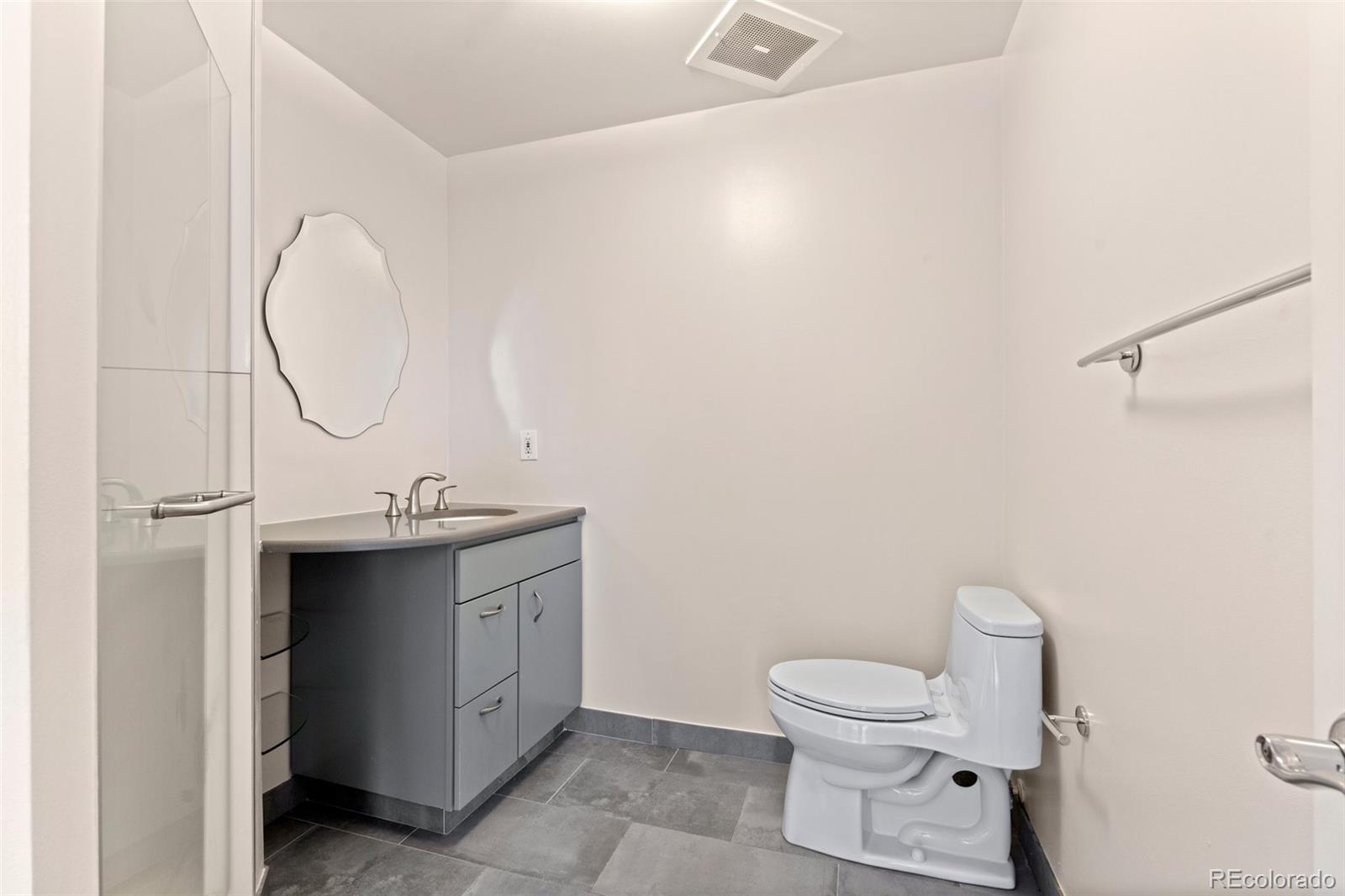 475 W 12th Avenue Unit: 8E