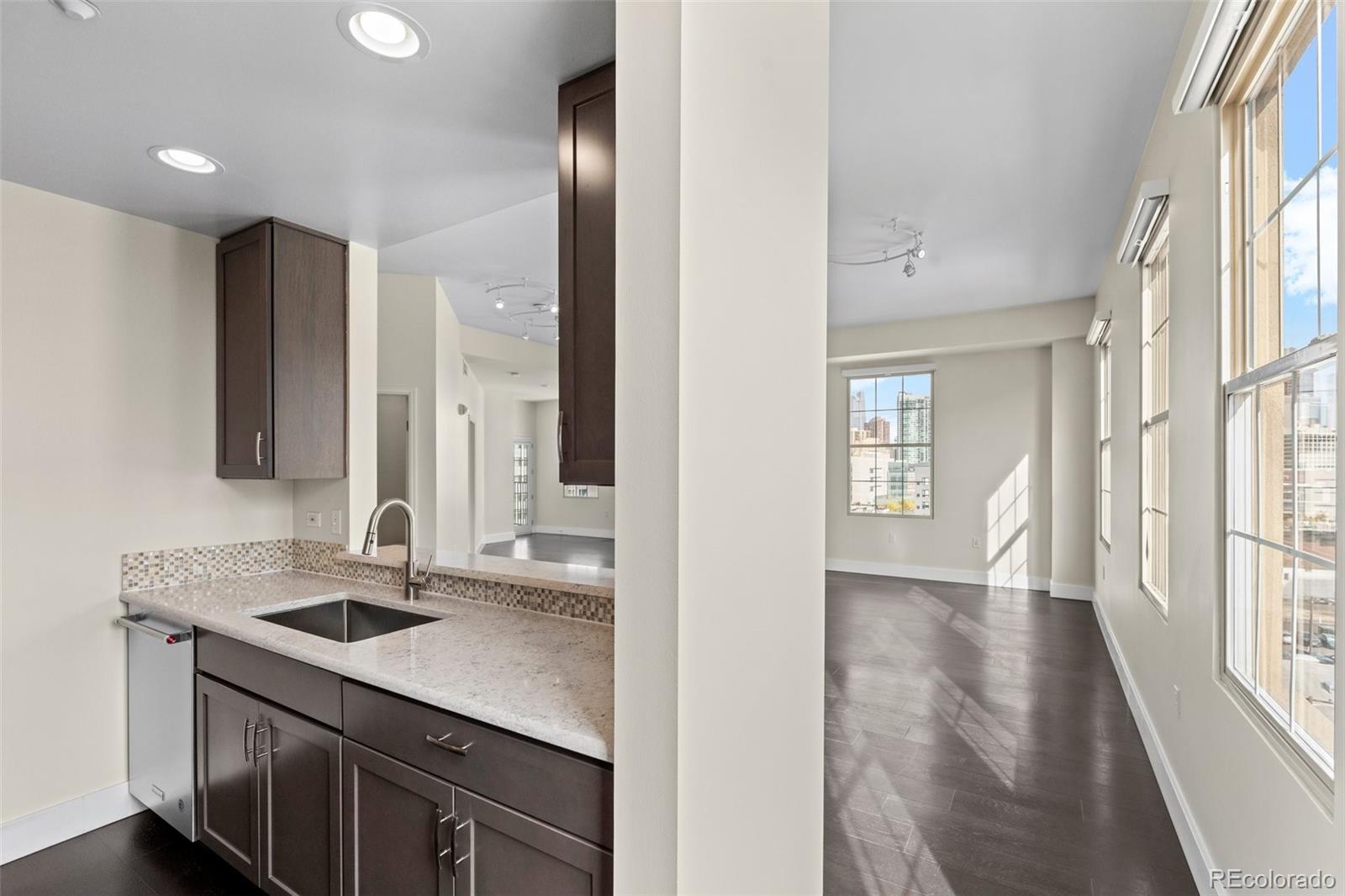 475 W 12th Avenue Unit: 8E