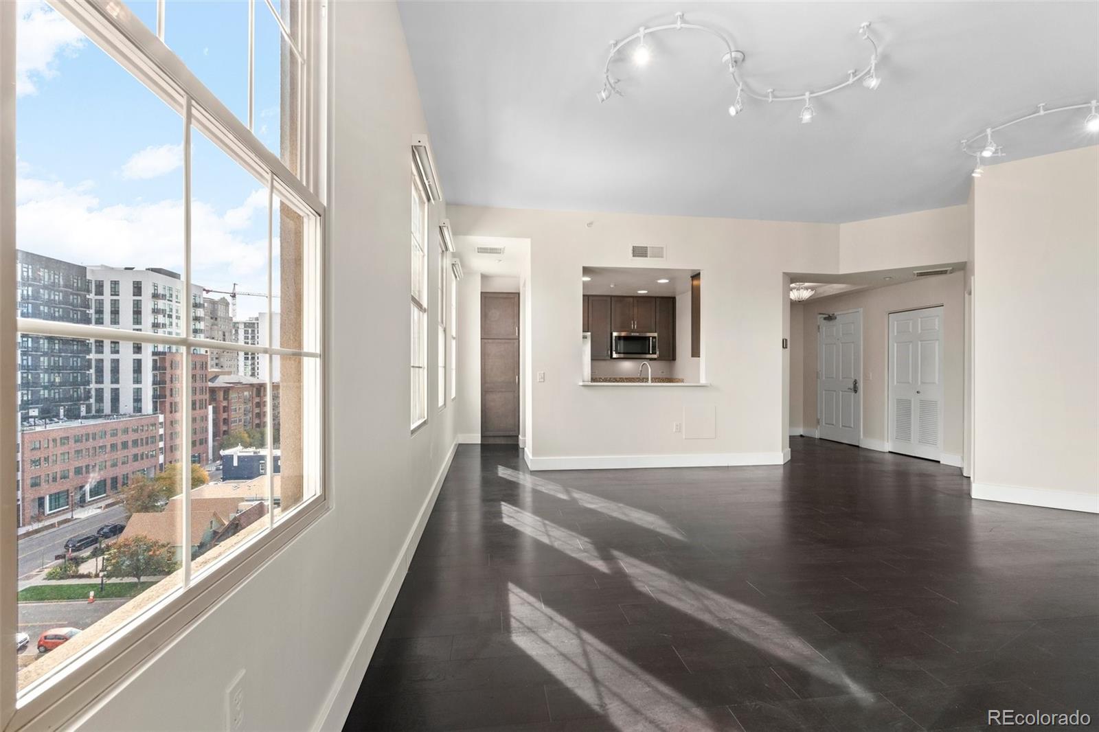 475 W 12th Avenue Unit: 8E