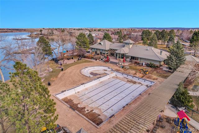 7136 W Belmont Drive