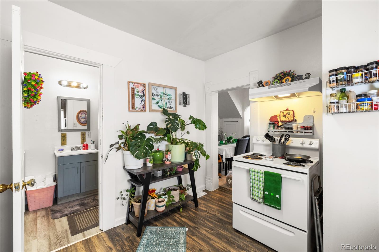 609 W 8th Street Unit: 611