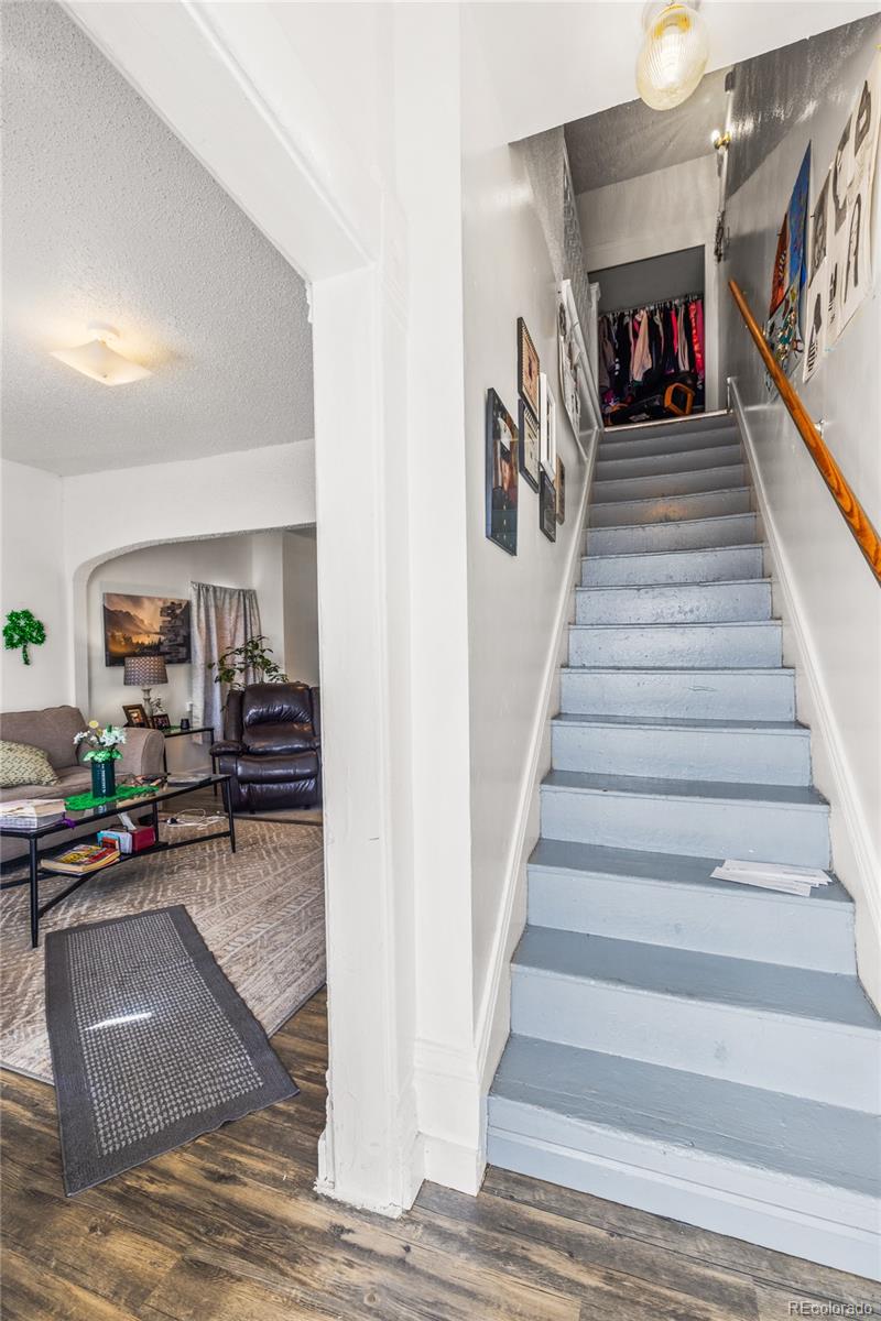 609 W 8th Street Unit: 611