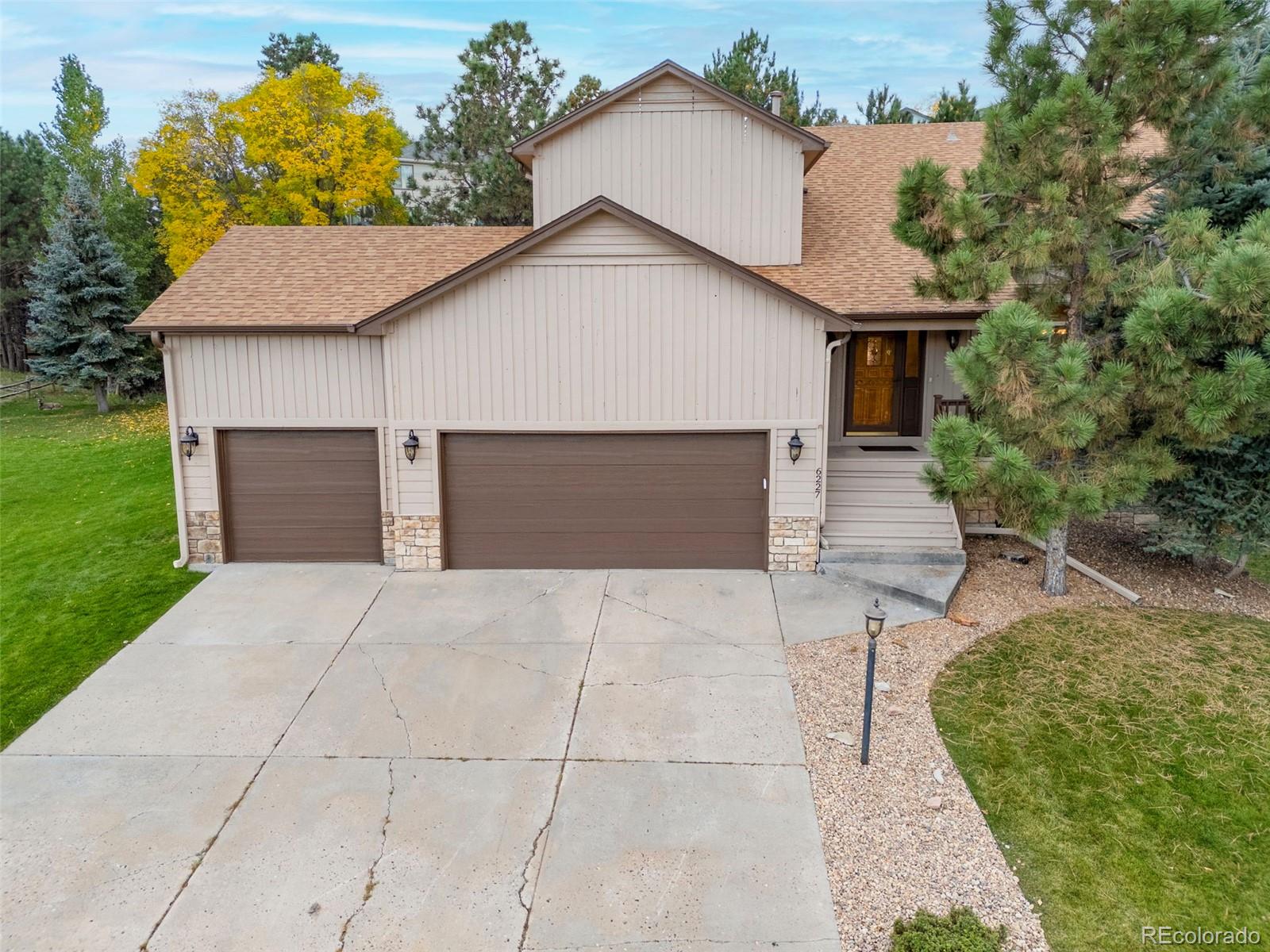 6227 Northwoods Glen Drive