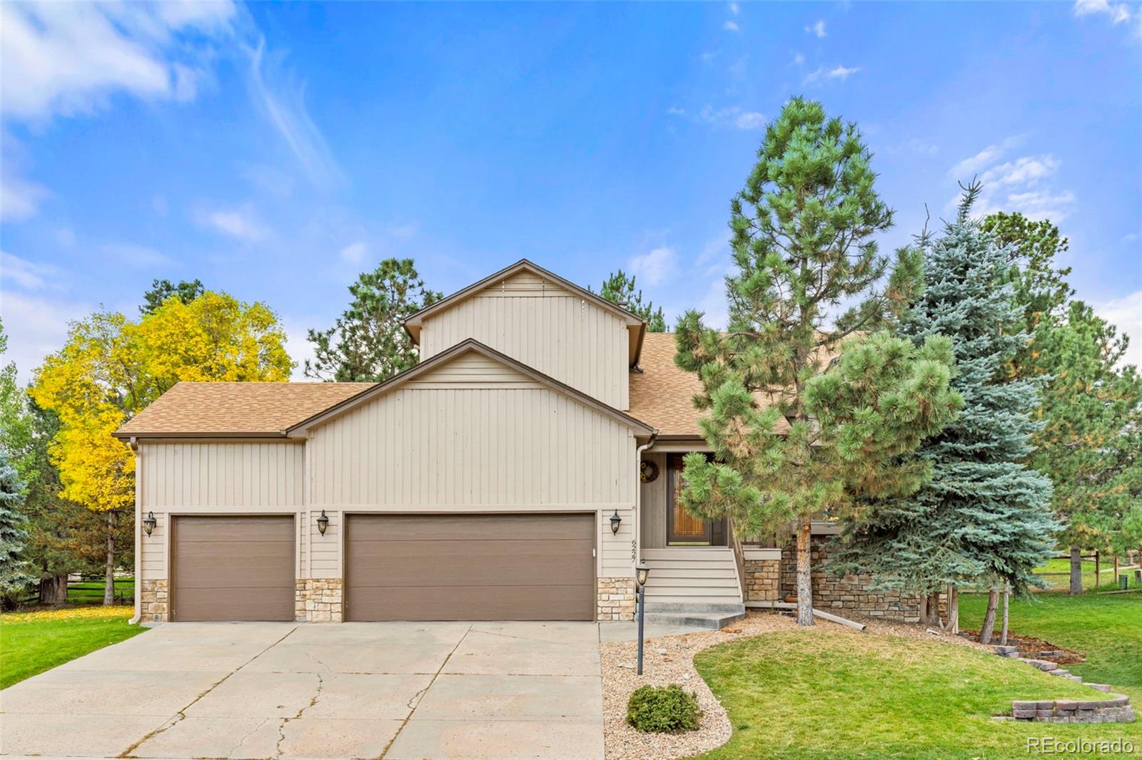 6227 Northwoods Glen Drive
