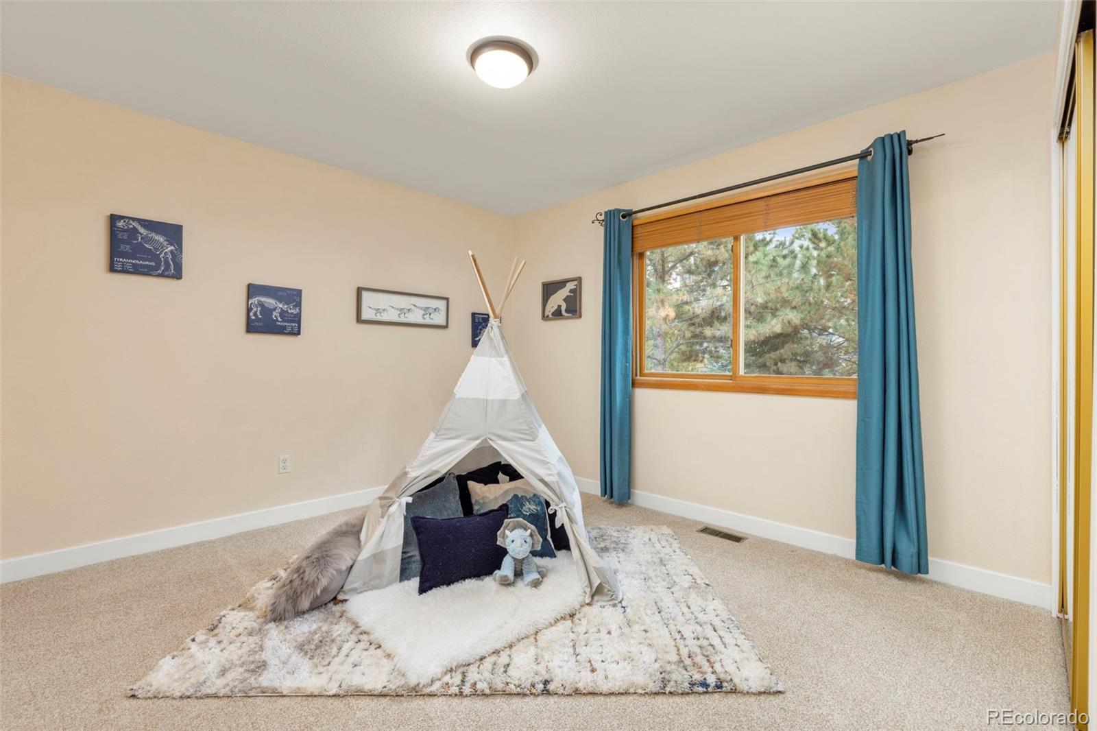 6227 Northwoods Glen Drive