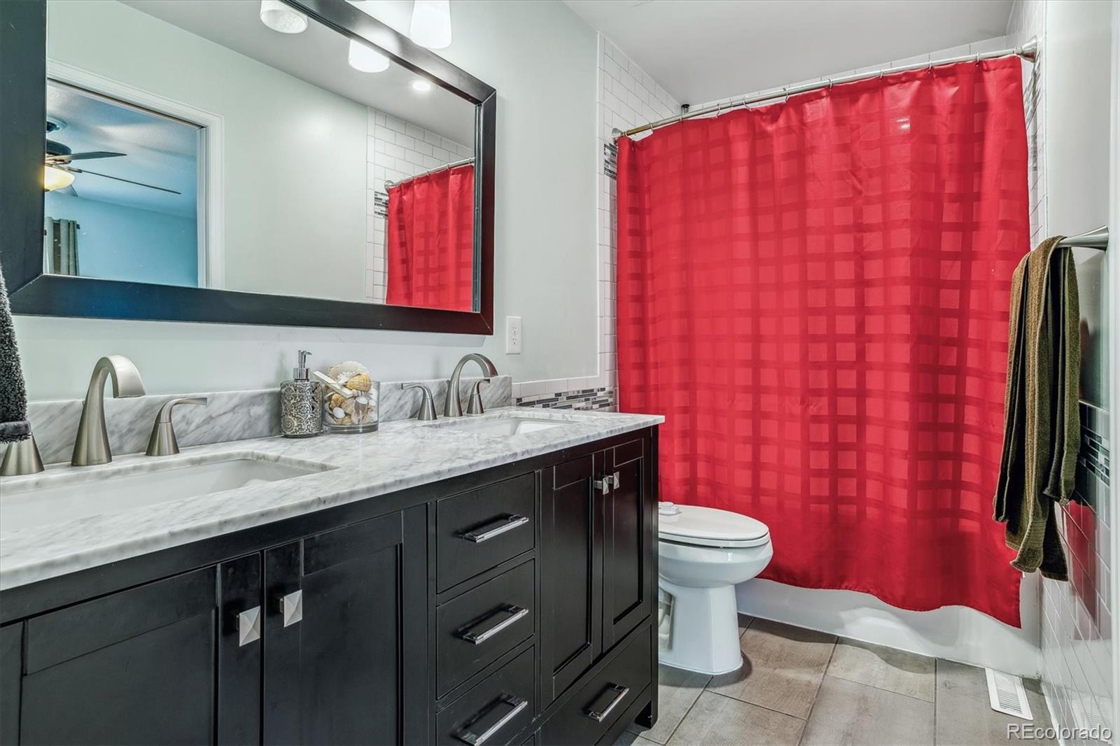 7724 Zenobia Court