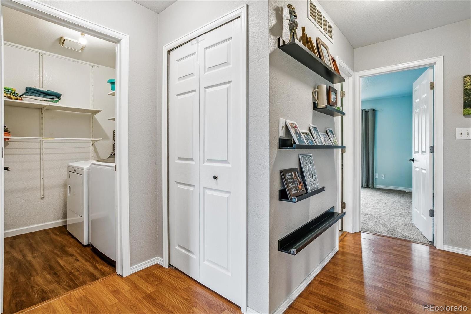 7724 Zenobia Court