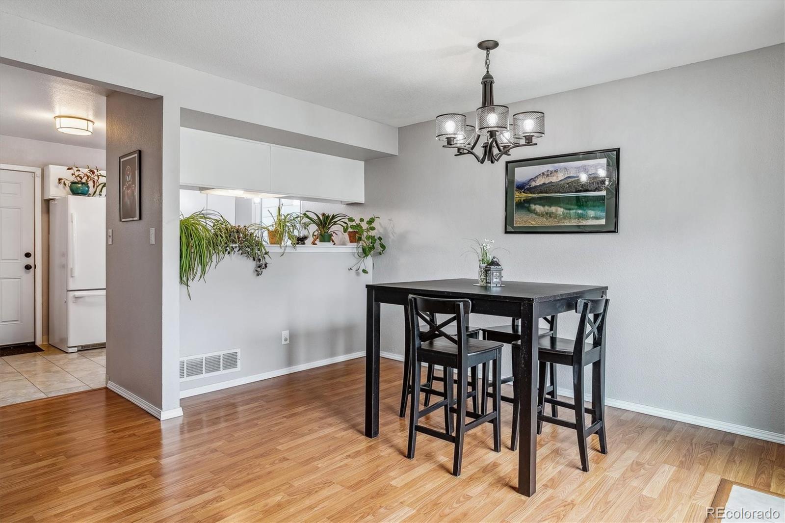 7724 Zenobia Court