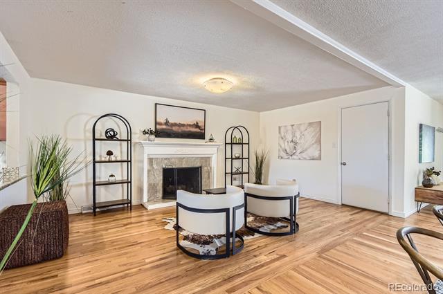 3004 S Ingalls Way