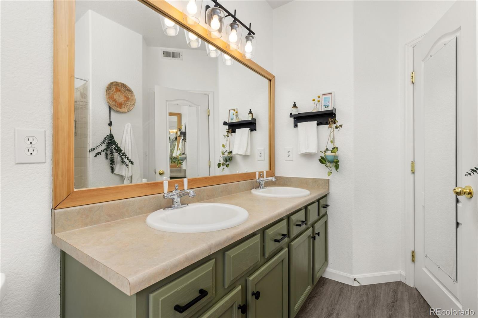 10337 W 55th Place Unit: 204