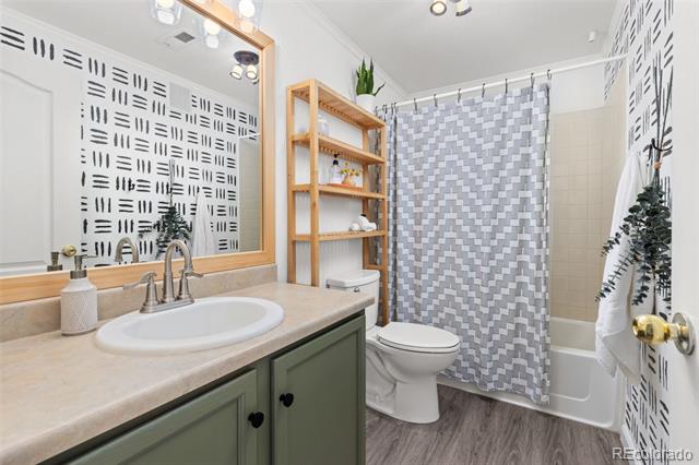 10337 W 55th Place Unit: 204