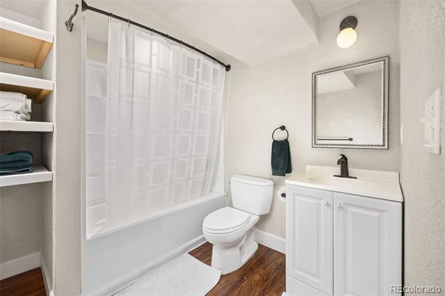 12212 W 60th Place