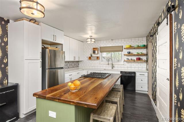 12212 W 60th Place