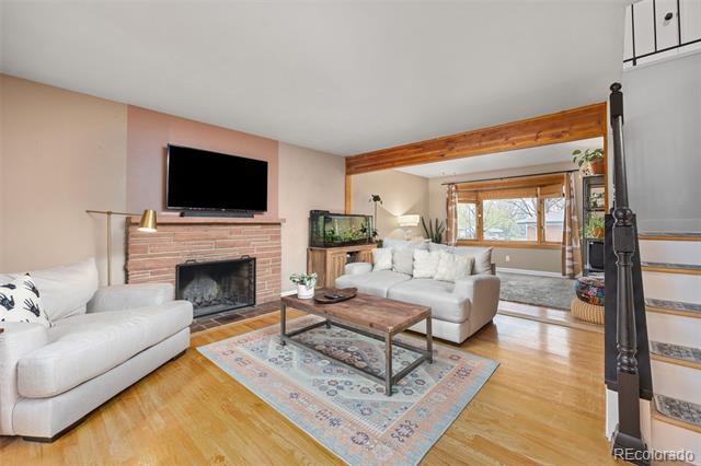 12212 W 60th Place