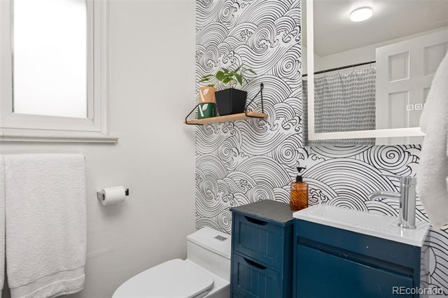 12212 W 60th Place