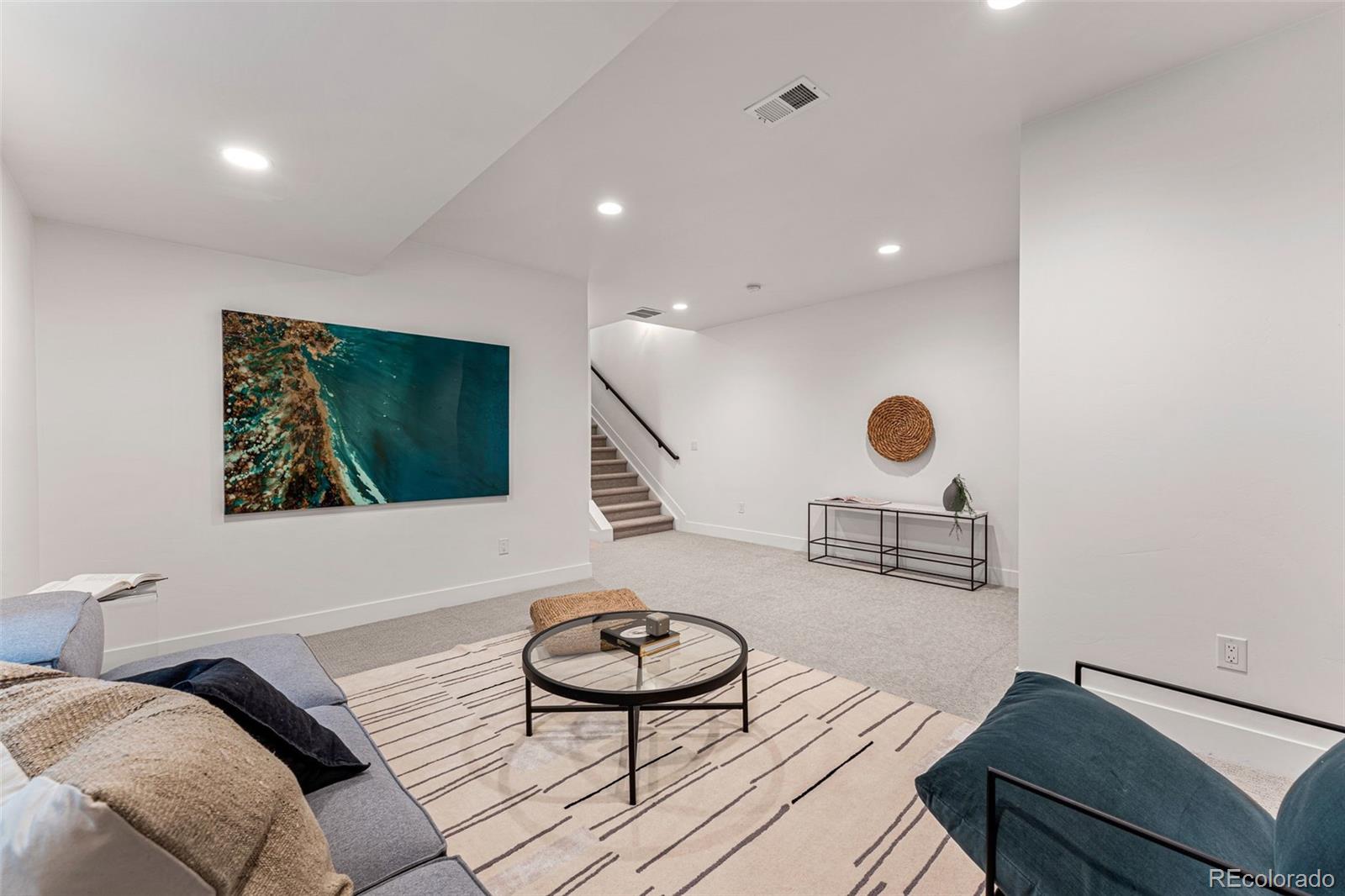 2410 S Bannock
