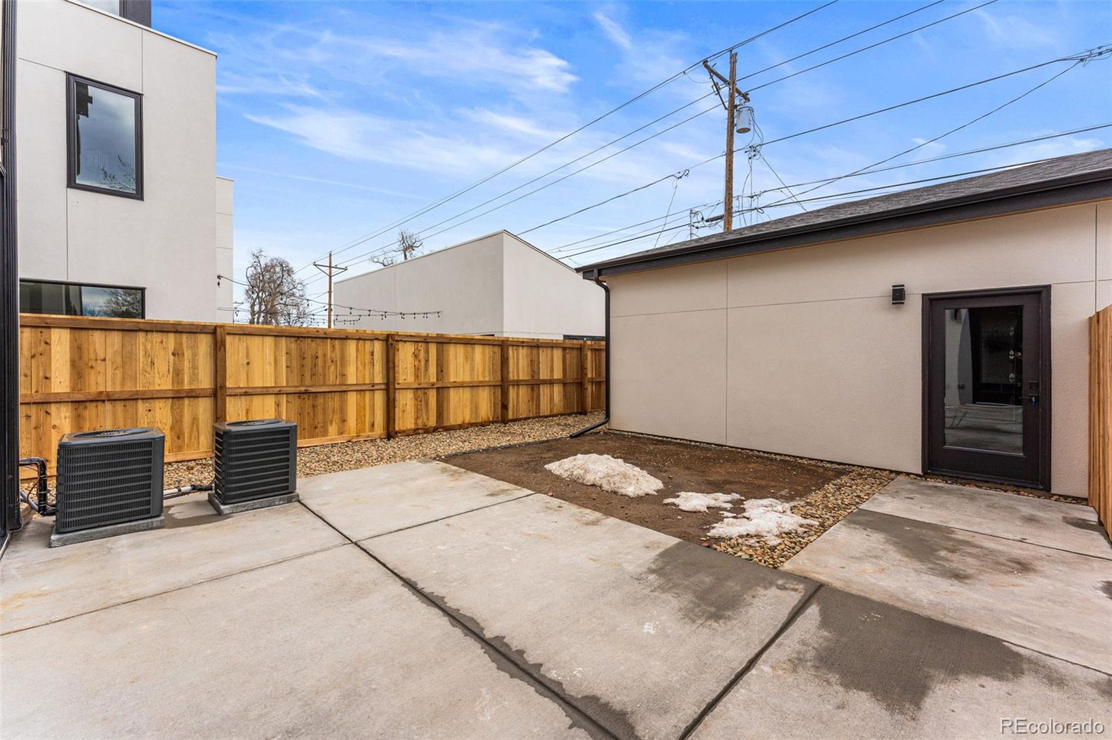 2410 S Bannock