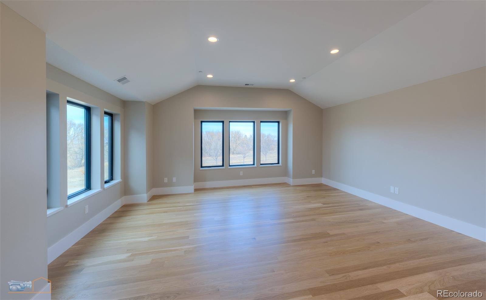 9258 Niwot Hills Drive