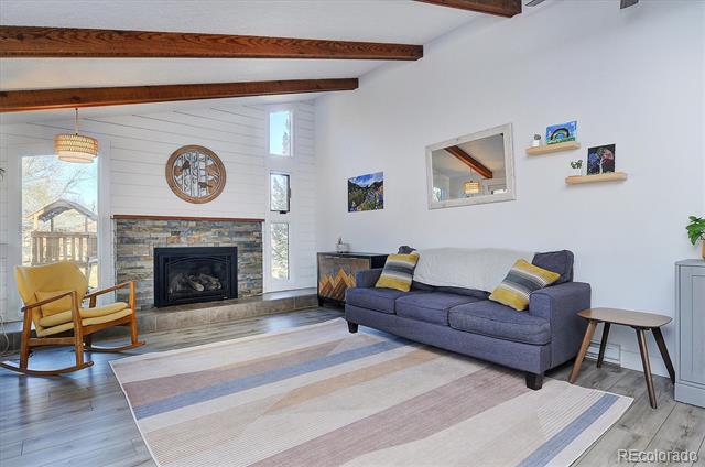 15745 Birdie Lane