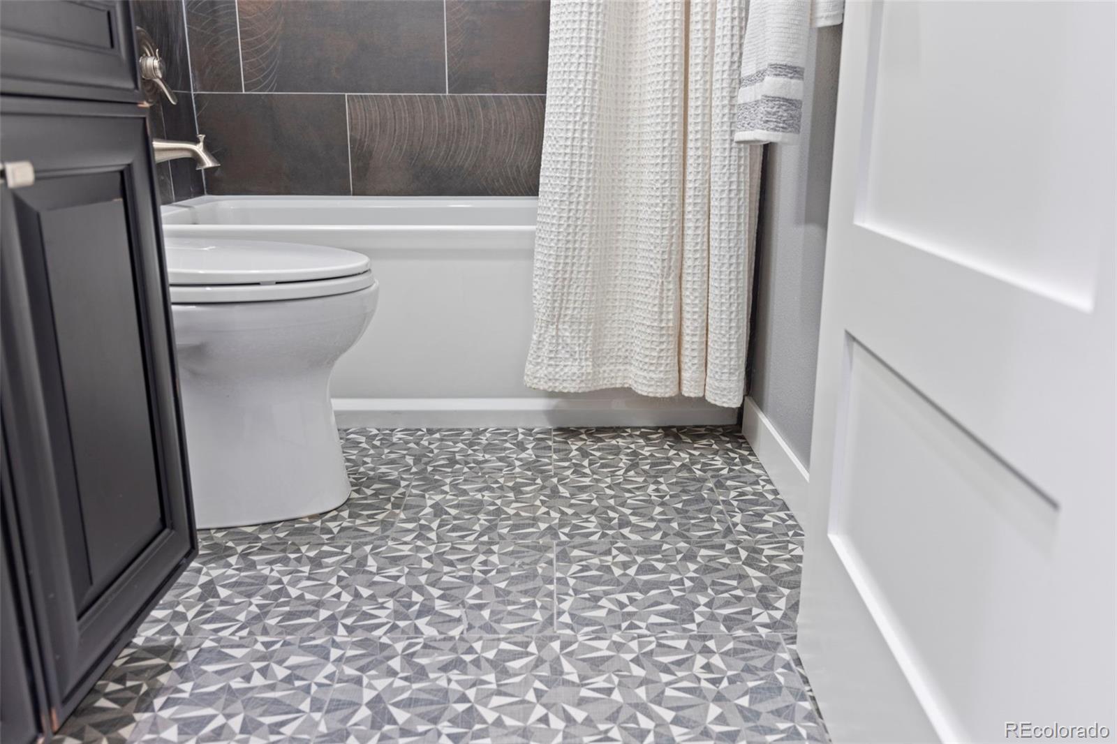1512 Larimer Street Unit: 5