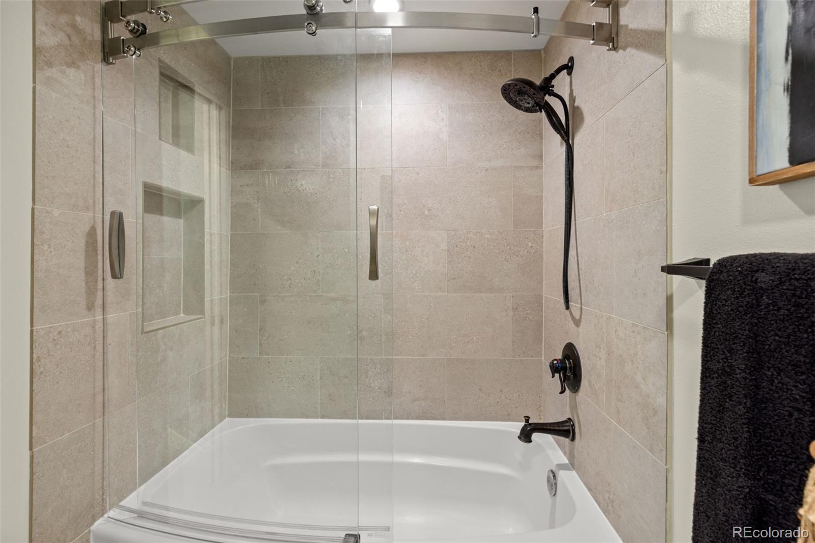 1512 Larimer Street Unit: 5