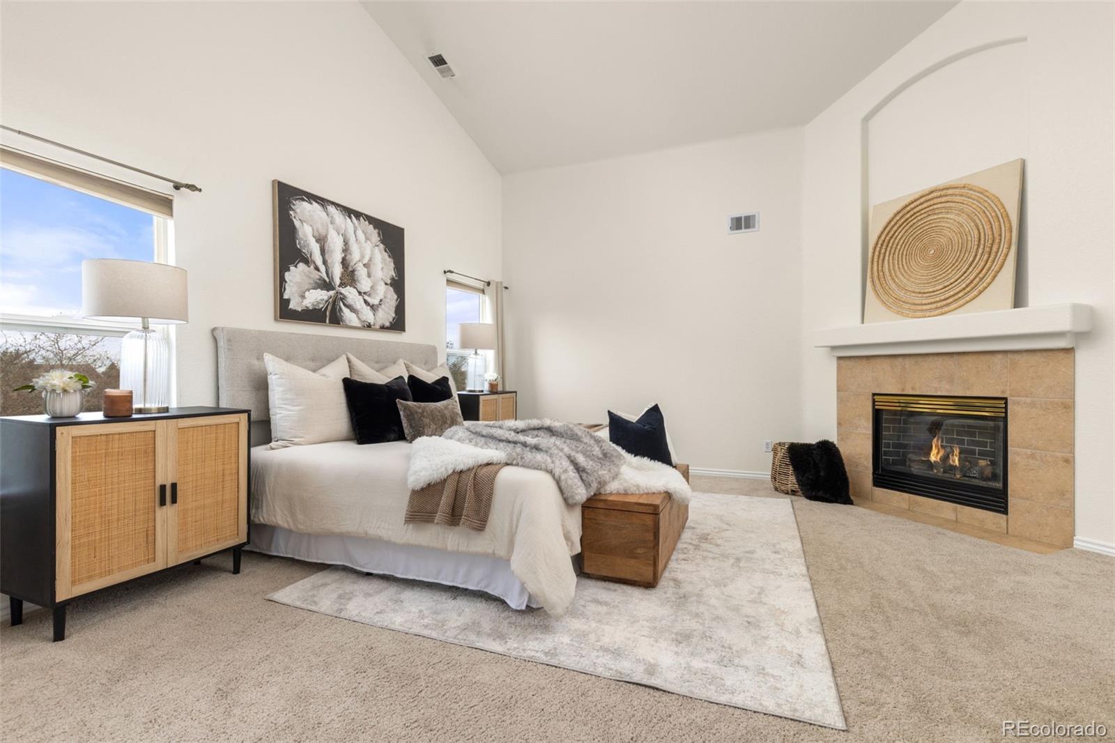9515 S Bluebead Way